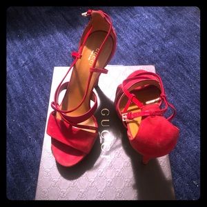 Gucci high heel sandals (size 8) - Red
